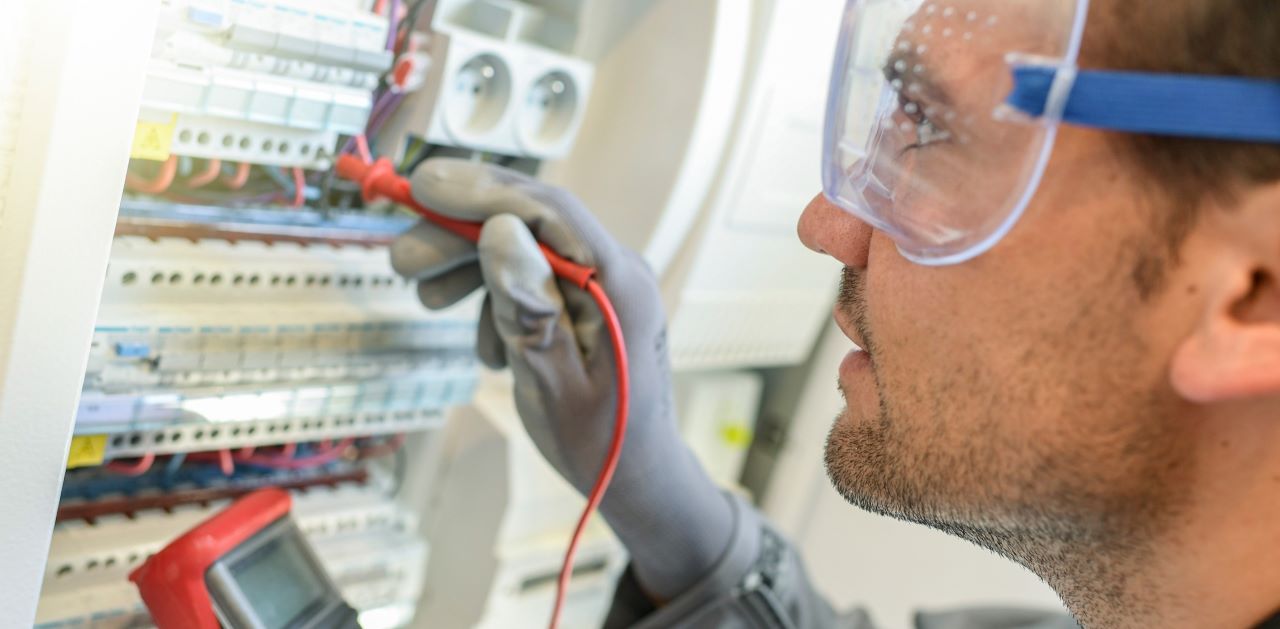 PSE będzie zatrudniać w Radomiu. Co Polskie Sieci Elektroenergetyczne oferują kandydatom do pracy