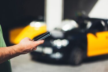 Czy kierowca Ubera pracuje legalnie