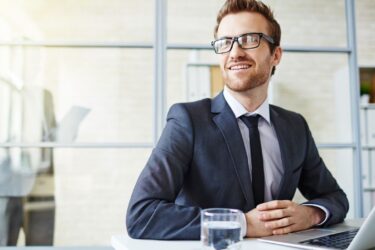 Profesjonalne zachowanie w pracy 5 sposobów, jak stać się profesjonalistą w każdym calu