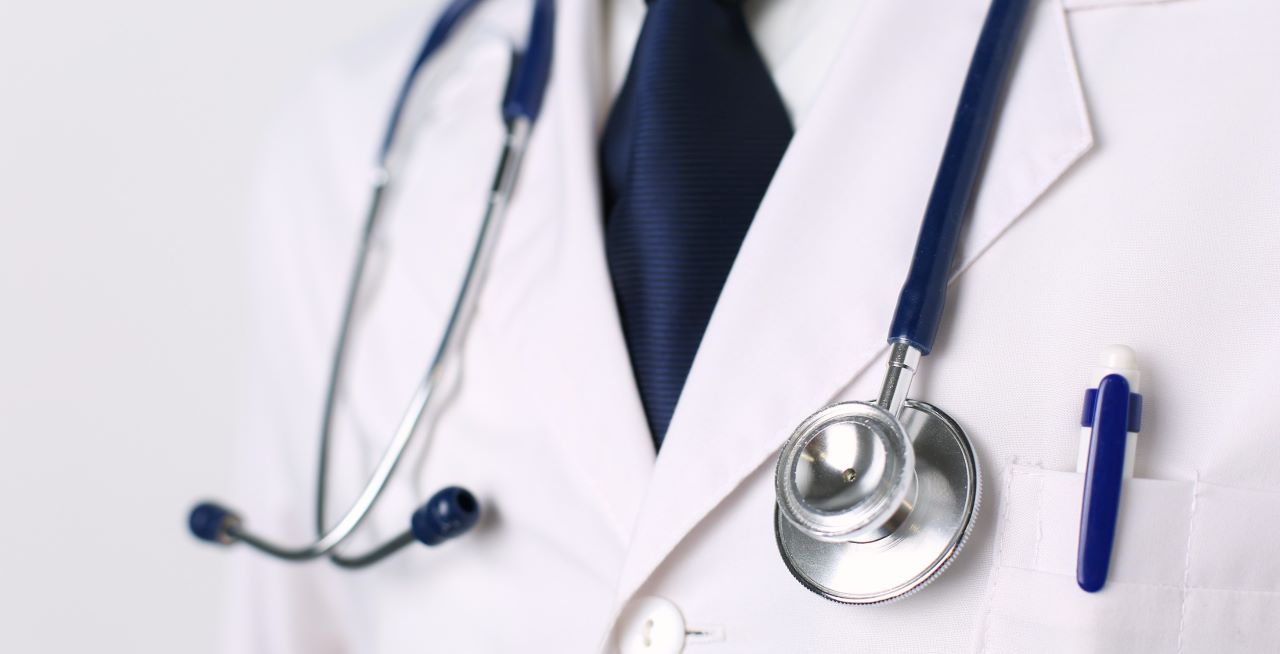 Odpowiedzialność zawodowa lekarza, czyli jak ginekolog przez lata oszukiwał kobiety. Osierocił 17 dzieci z in vitro
