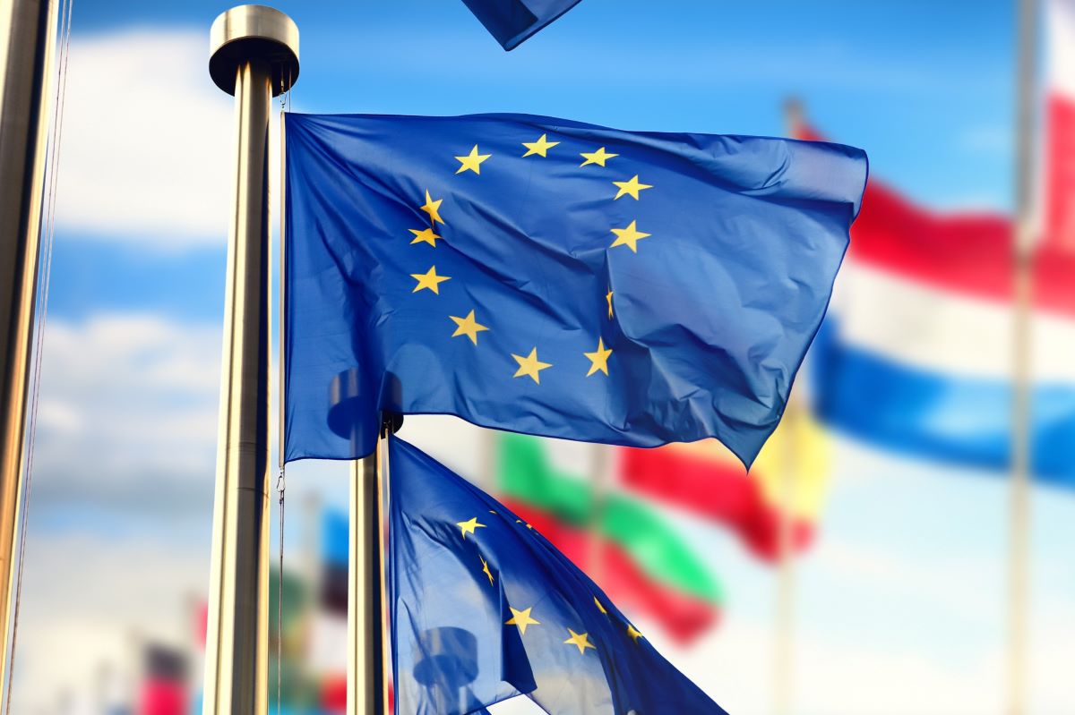 Prawo do bycia offline. Unia Europejska rozwiąże problem nocnych wiadomości z pracy