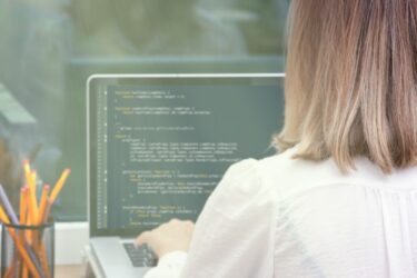 Kobiety w IT - czy podbiły branżę Raport i specyfika IT z perspektywy kobiet