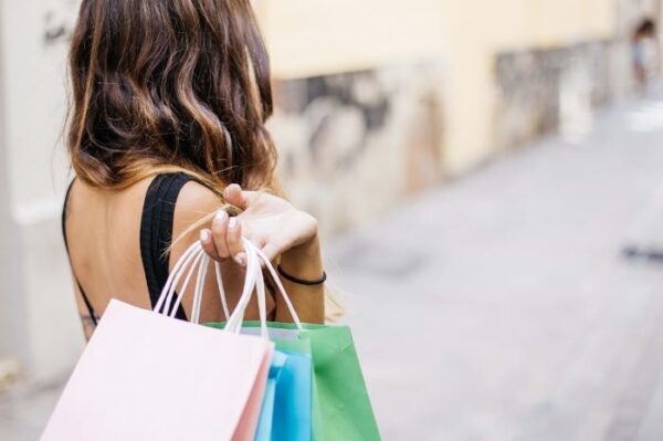 Jak założyć jednoosobową działalność gospodarczą na sklep z odzieżą