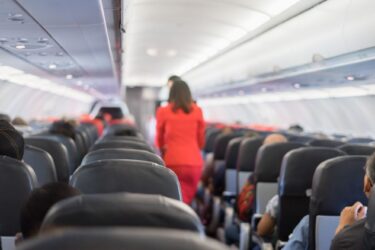 Ukraińskie linie lotnicze zmieniają mundurki stewardessom rezygnują ze szpilek i obcisłych spódnic
