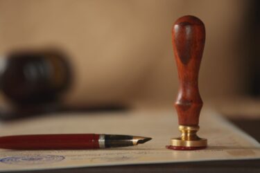 Jak napisać testament Jakie są rodzaje testamentu i co powinien zawierać taki dokument