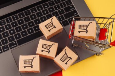 Pomysł na biznes w Internecie - sklep internetowy. Co sprzedawać i jak go otworzyć
