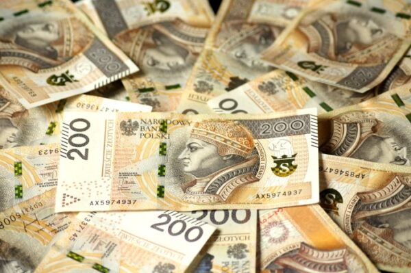 Umowa leasingowa w leasingu finansowym