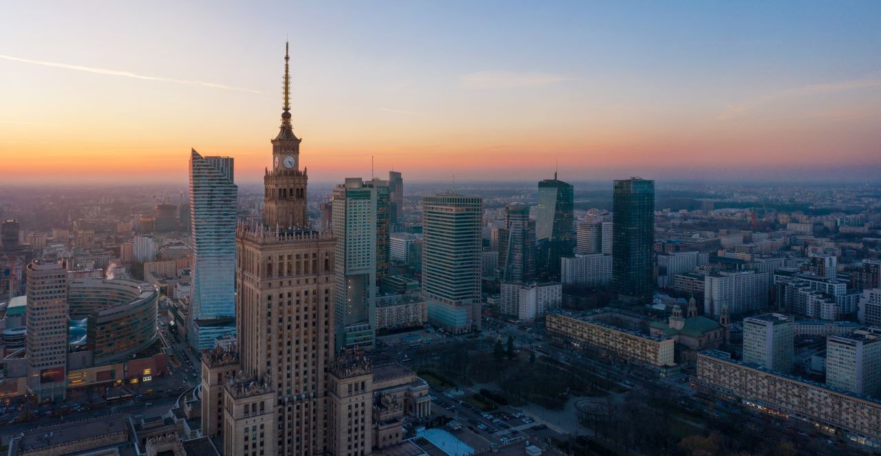 Jakie są najbardziej poszukiwane zawody w Warszawie Kogo potrzebują pracodawcy
