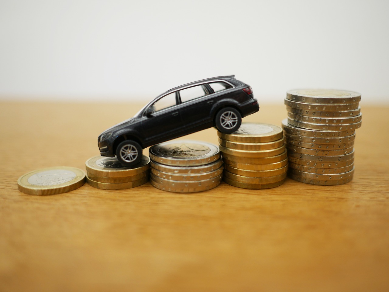 Leasing czy gotówka – co bardziej się opłaca Jakie są koszty, różnice i korzyści