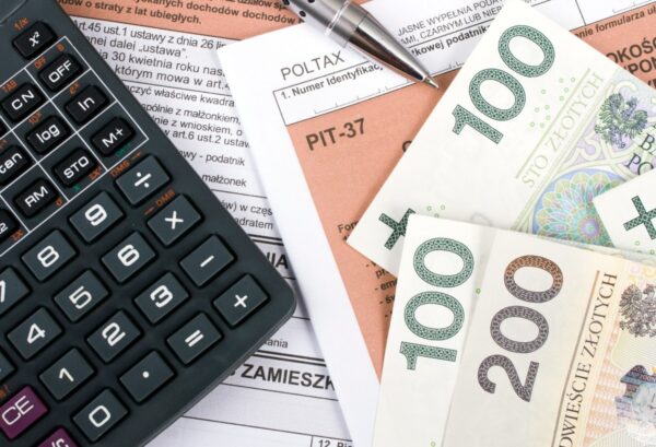Jaka partia chce obniżyć podatki