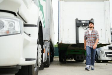 Największe firmy transportowe w Łodzi Gdzie zatrudnić się jako kierowca