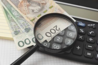 Wyrównanie emerytur – kto ma szansę na rekompensatę świadczenia