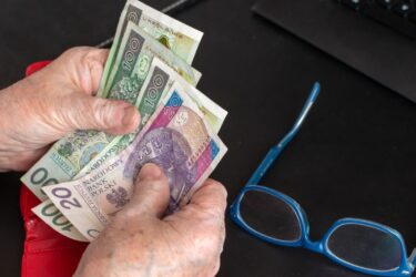 Renta wdowia - od kiedy Dla kogo jest przeznaczona Ile wynosi renta wdowia
