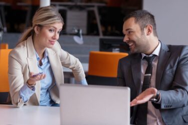 Customer service specialist - co to za praca Wymagania i zarobki na tym stanowisku