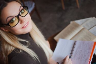 Czy licencjat to wykształcenie wyższe Co daje uzyskanie tytułu licencjata