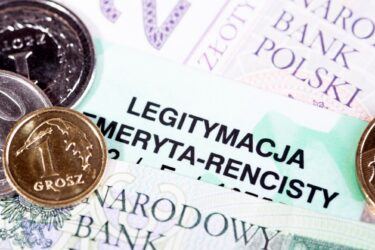 Emerytury pomostowe 2024 - kto może z nich skorzystać Ile wynosi emerytura pomostowa