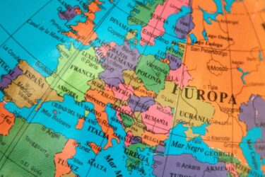 Wiek emerytalny w Europie - ile wynosi Gdzie jest najwyższy i najniższy wiek emerytalny