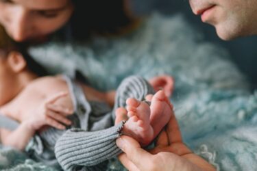 Urlop okolicznościowy - narodziny dziecka. Ile dni przysługuje Jak go uzyskać