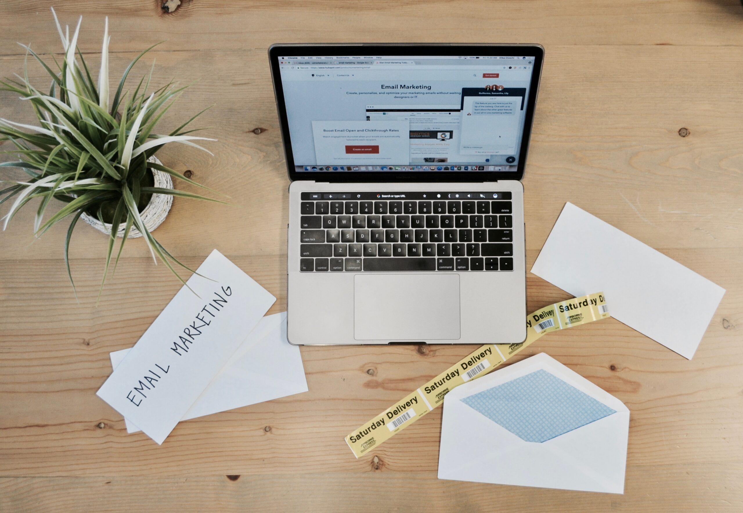 Na zdjęciu przykład email marketingu