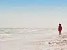 bon turystyczny - dziecko nad morzem