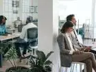 Czterodniowy tydzień pracy - pracownicy w biurze