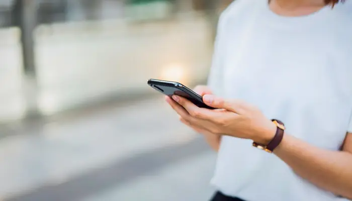 Aplikacja na telefon przeciw wirusowi