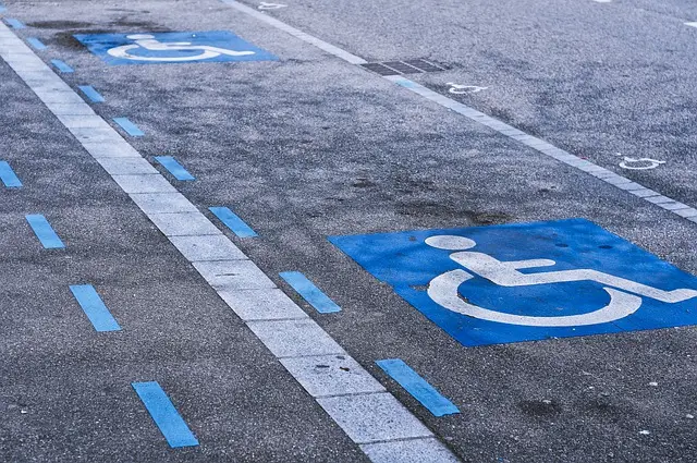 świadczenia pieniężne dla osób niepełnosprawnych - miejsce parkingowe dla niepełnosprawnych
