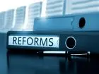 Segregator z napisem reforms