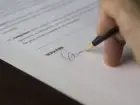 osoba podpisująca spółdzielczą umowę o pracę
