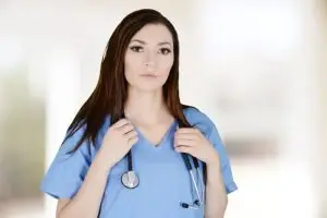 Jak zostać pielęgniarką? Czy potrzebujesz studiów?