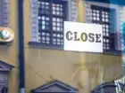 Napis close na drzwiach
