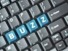 Marketing szeptany - napis buzz na klawiaturze komputerowej