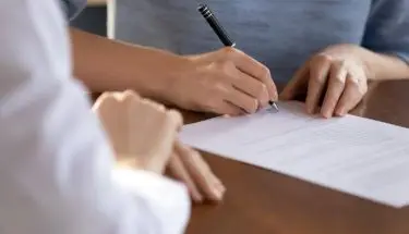 Aneks do umowy - osoba składająca podpis na dokumencie