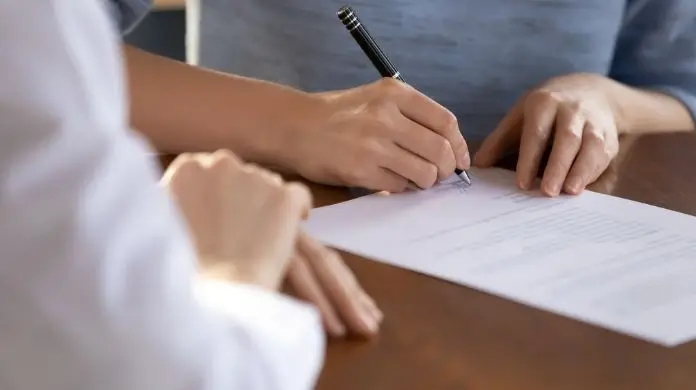 Aneks do umowy - osoba składająca podpis na dokumencie