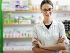 Farmacja - farmaceutka w aptece