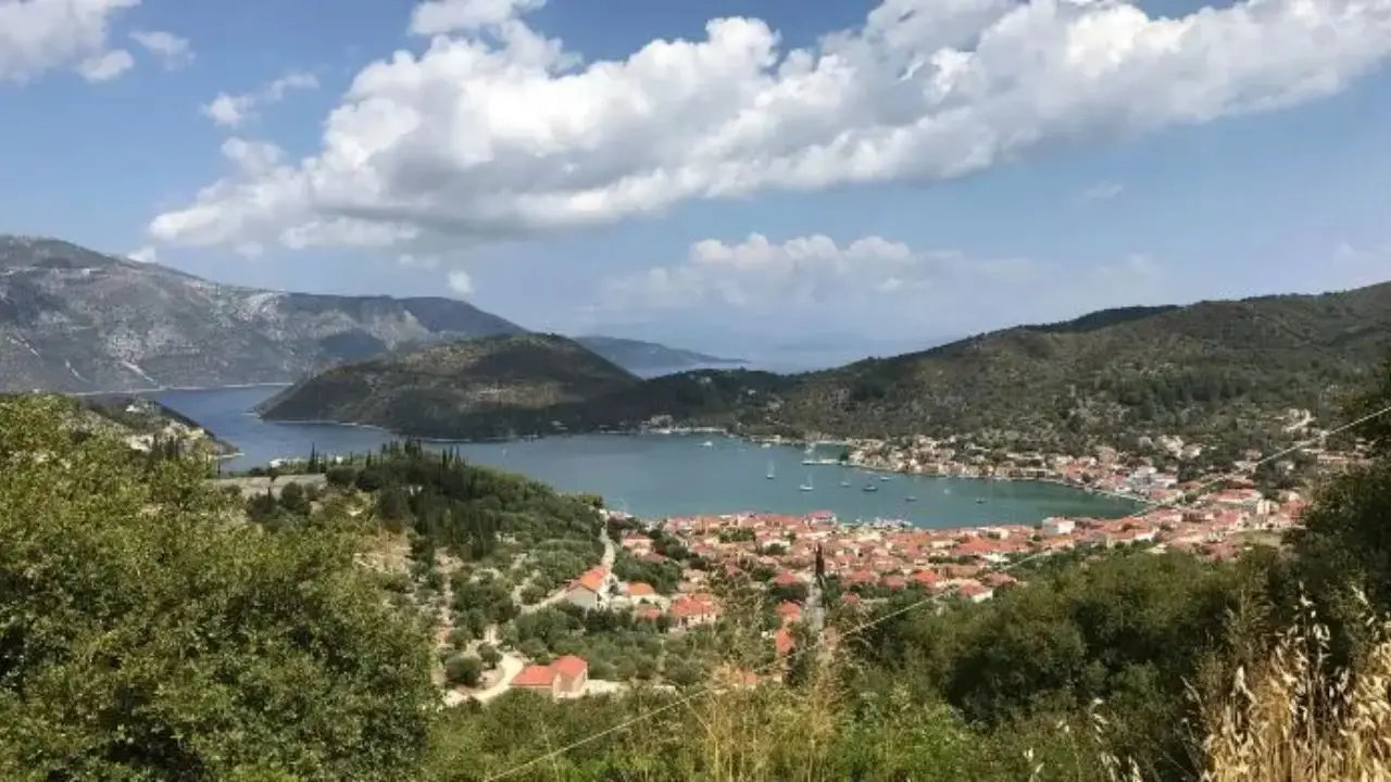 Praca Itaka - panorama wyspy