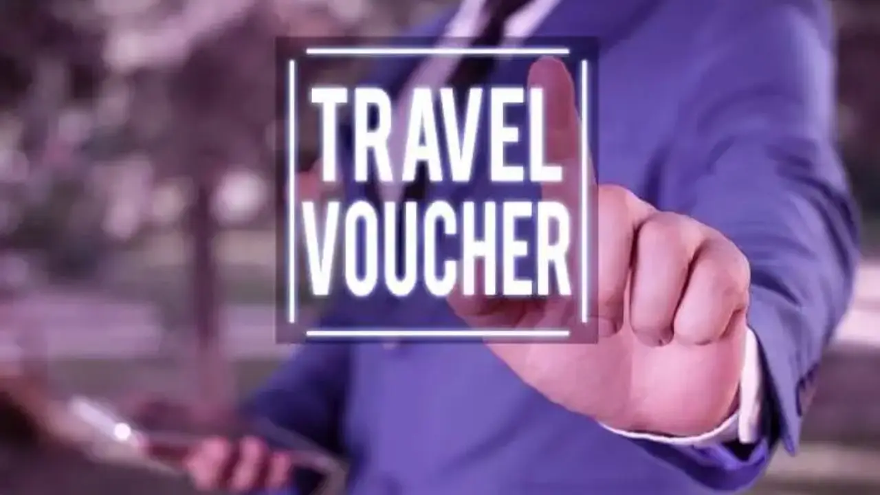 Travel voucher - napis - bon trusytyczny