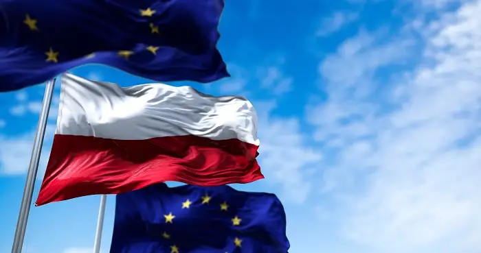 Flagi Polski i Unii Europejskiej