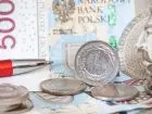 60 tys. kwoty wolnej od podatku - polskie pieniądze i długopis
