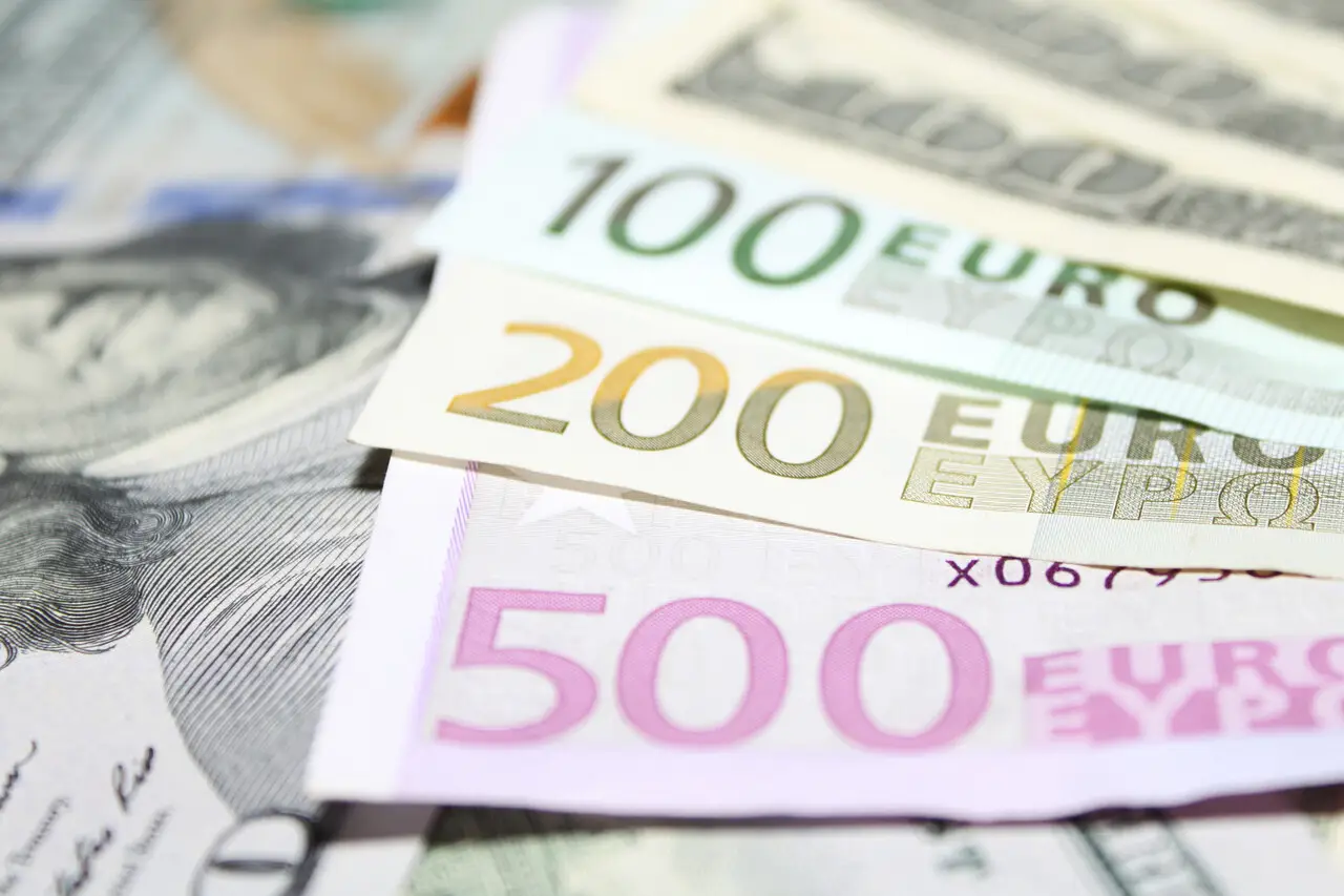 kurs-euro-i-dolara