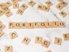 Portfolio - napis z klocków