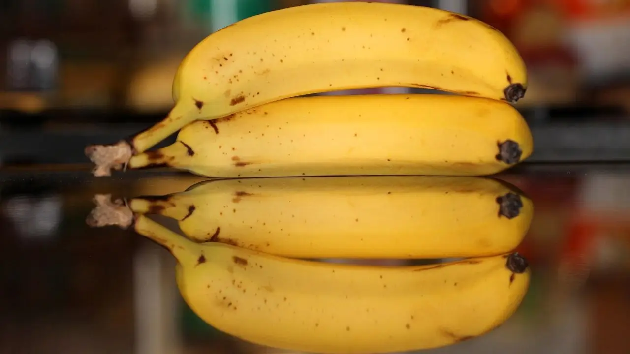Zwolnienie za strajk producent bananów - banany