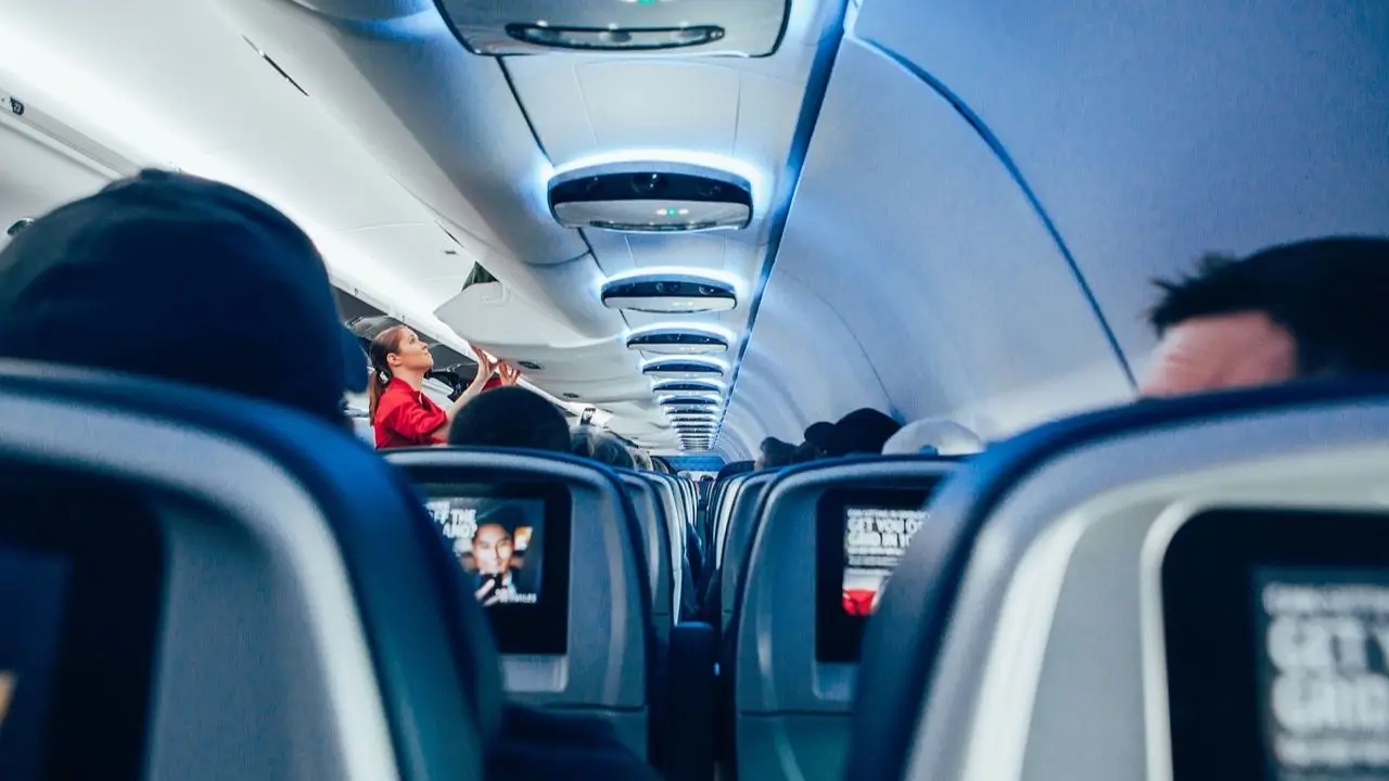 Jak zostać stewardessą - wnętrze samolotu