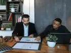 pracownik-administracyjny-praca