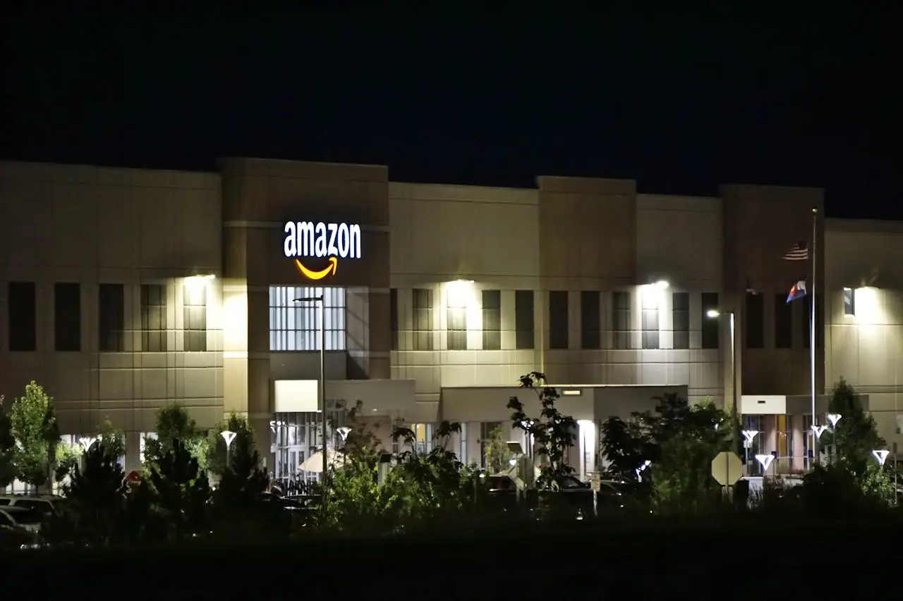 amazon-zwalnia