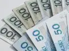 Minimalna od stycznia - banknoty polskie na białym tle