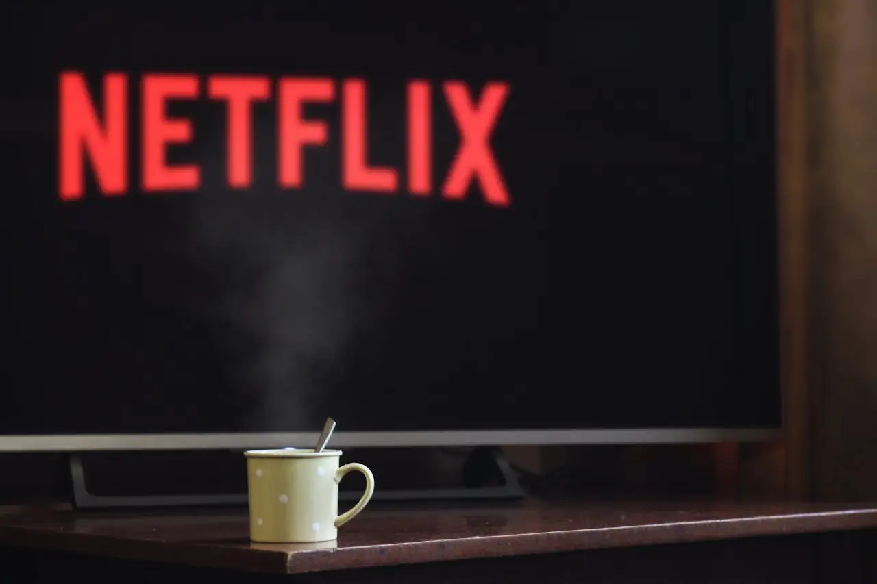 netflix-kupuje-warner-bros