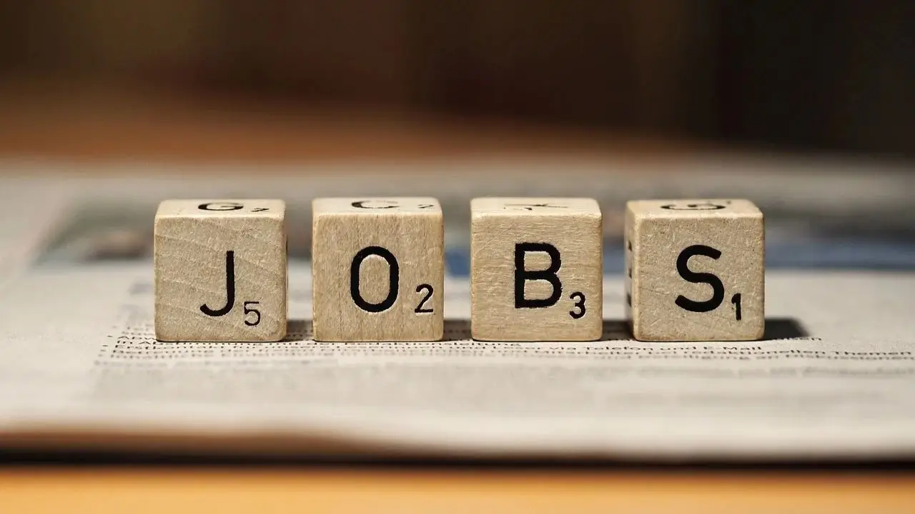 Zawód na Z - napis jobs ułożony z klockówy