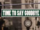 Zwolnienia Oracle - napis time to say goodbay